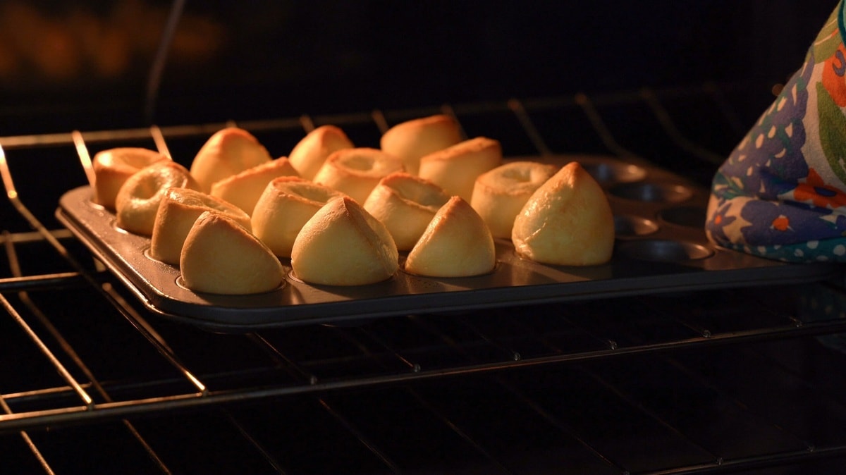 Brazilian bread recipe coming out of the oven.