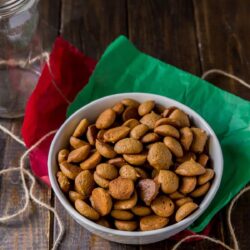 Pfeffernüsse cookies in a bowl.